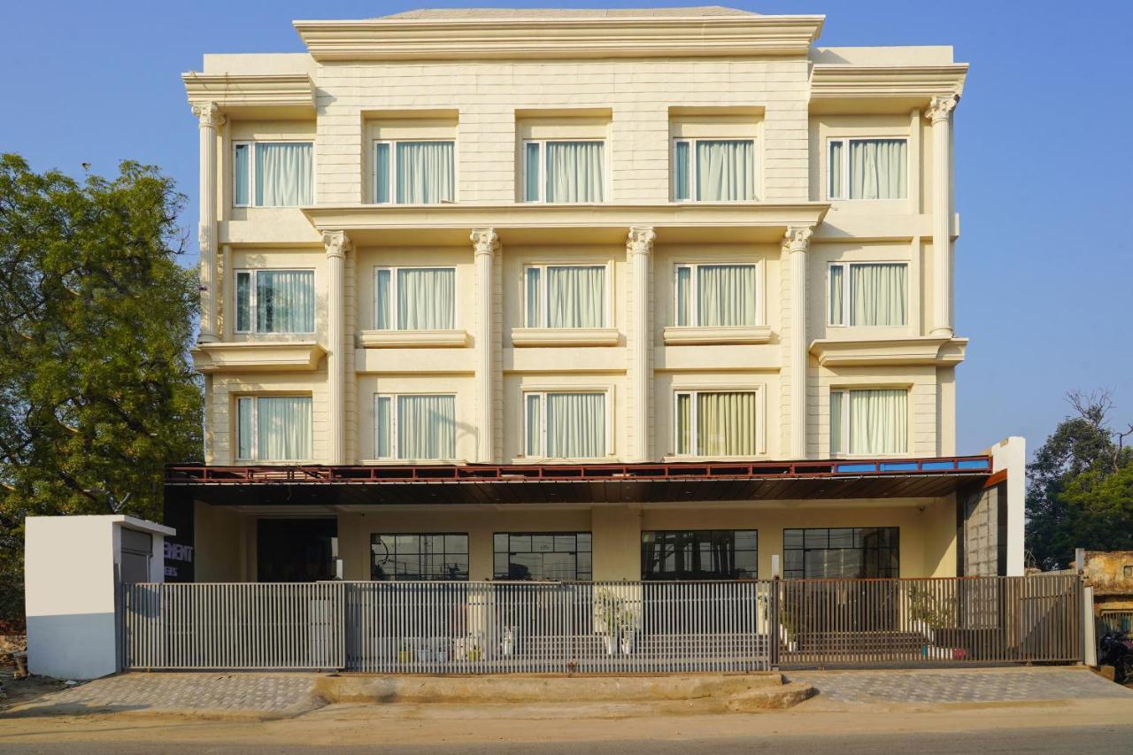 Hotel Four Element - Varanasi, Varanasi